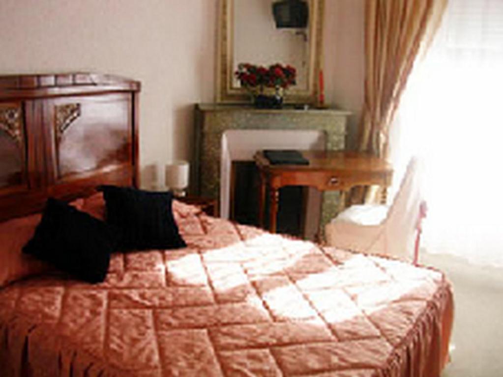 Arcantis Hotel Metropole Châtel-Guyon Room photo